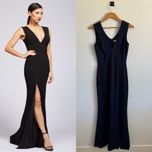 Dress the Population Sandra Plunge Crepe Trumpet Gown